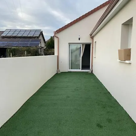 By Nesma Villa Châtellerault